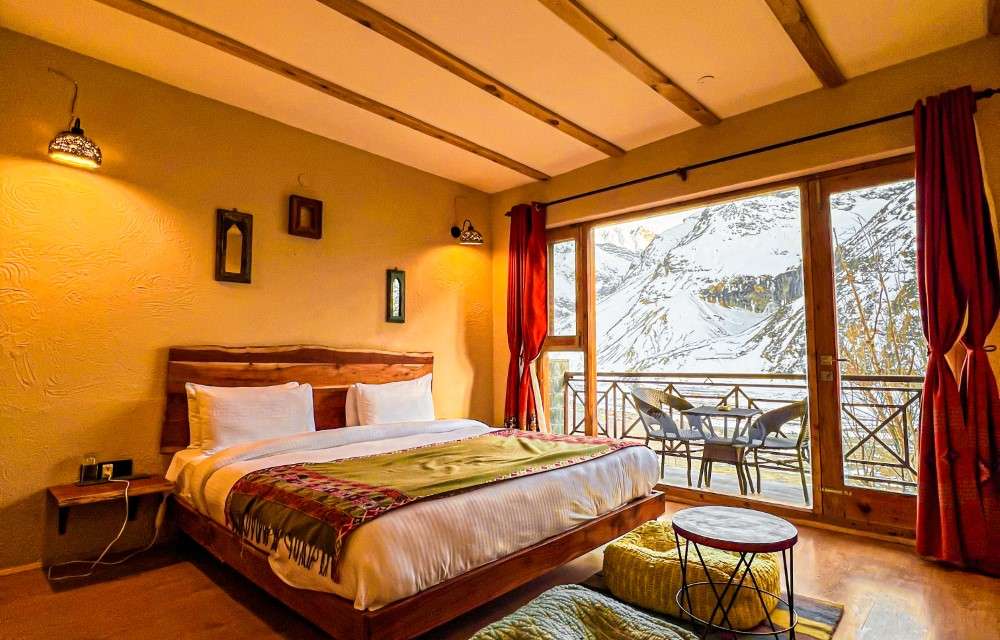 Paradise Hotel