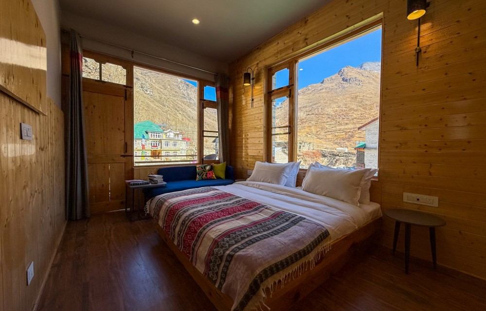 Paradise Hotel